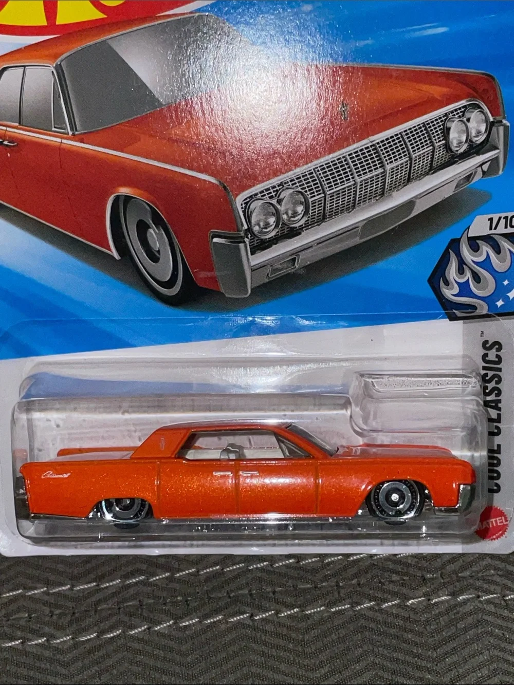 Hot Wheels Classic Red '65 Lincoln Continental Toy Car